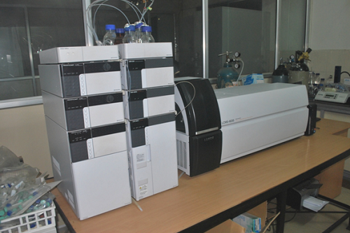LIQUID CHROMATOGRAPHY MASS SPECTROMETRY
